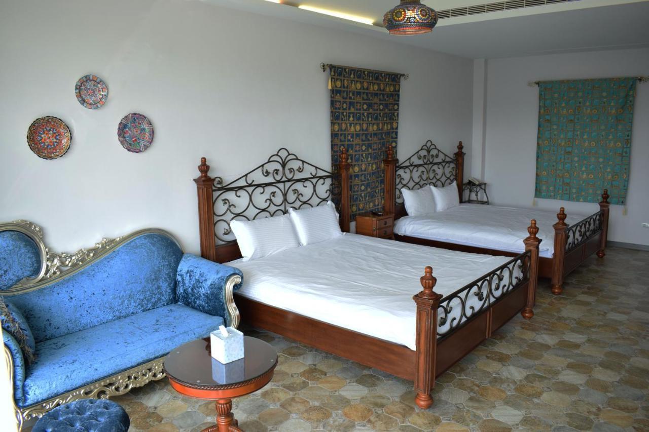 Bliss Bed And Breakfast Yuchi Bagian luar foto