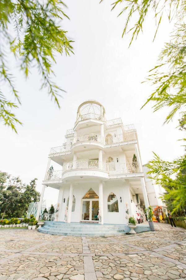 Bliss Bed And Breakfast Yuchi Bagian luar foto